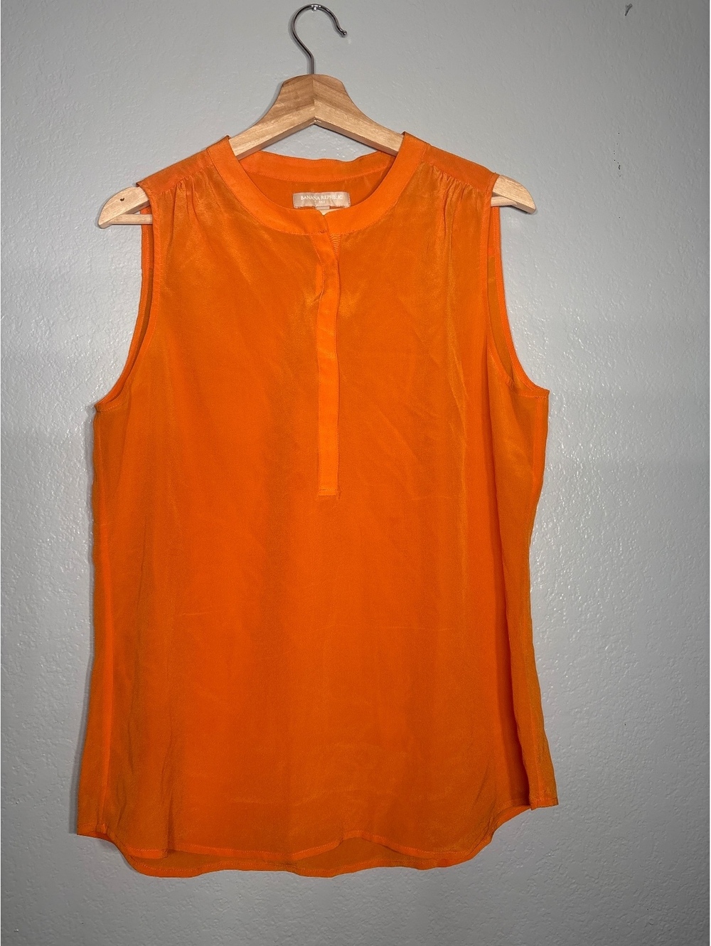 Banana Republic 100% silk tank 14 orange mandarin collar